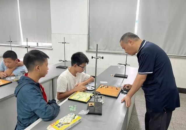 推素质教育
