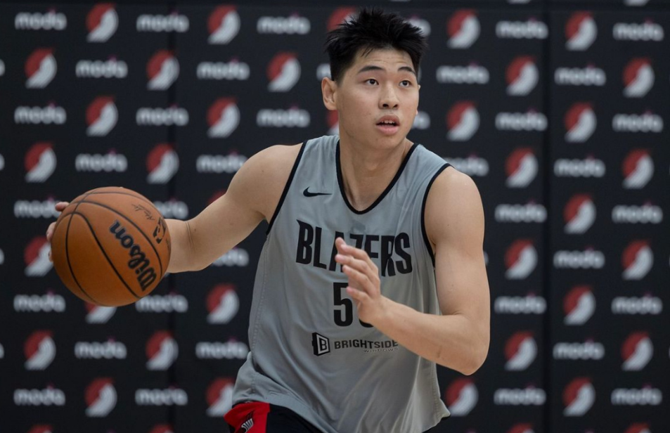 米的球员里, DPqBd