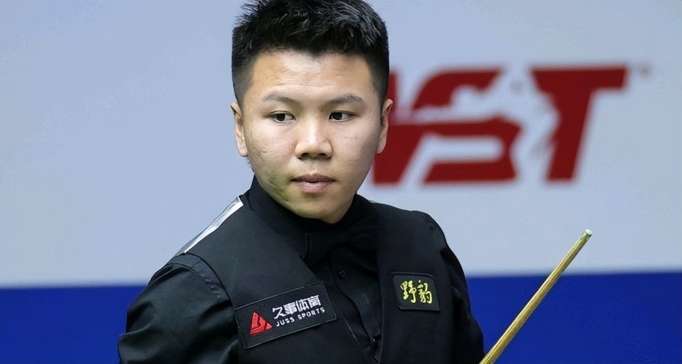 逊稳居前三, 相对前面两