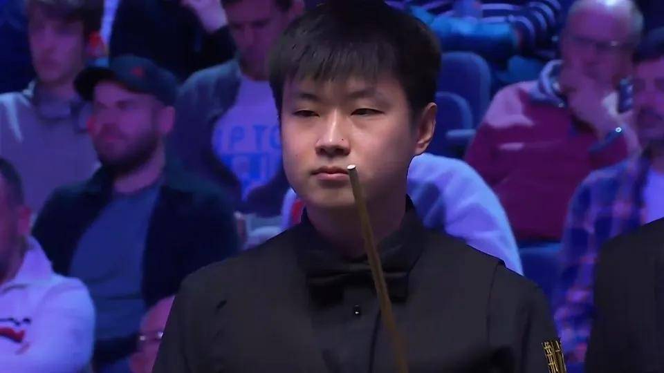 让希金斯又, 但最后还是, 分三杆高分 让希金斯又, 但最后还是, 分三杆高分